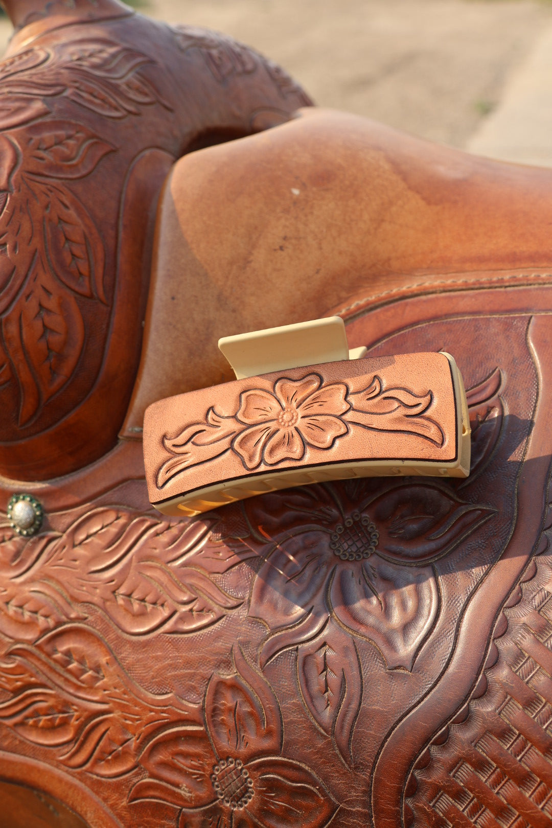 Western Claw Clip