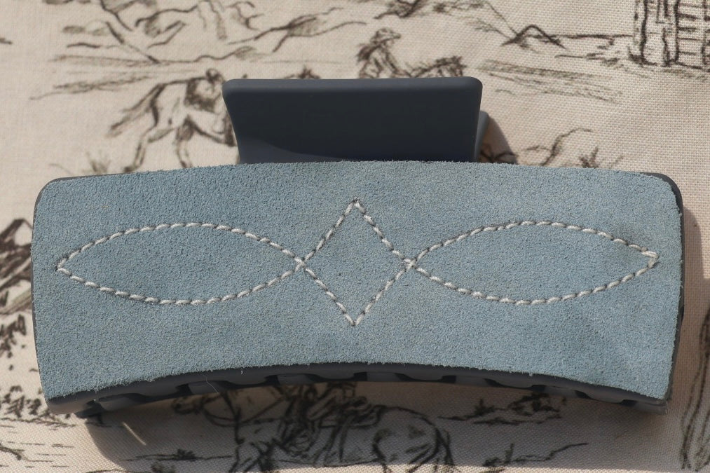 Suede Boot Stitch Clip